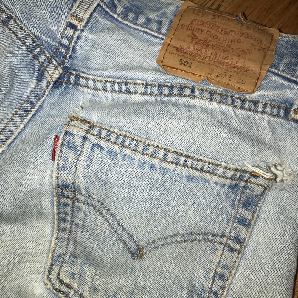 Levi’s • Mom Jeans